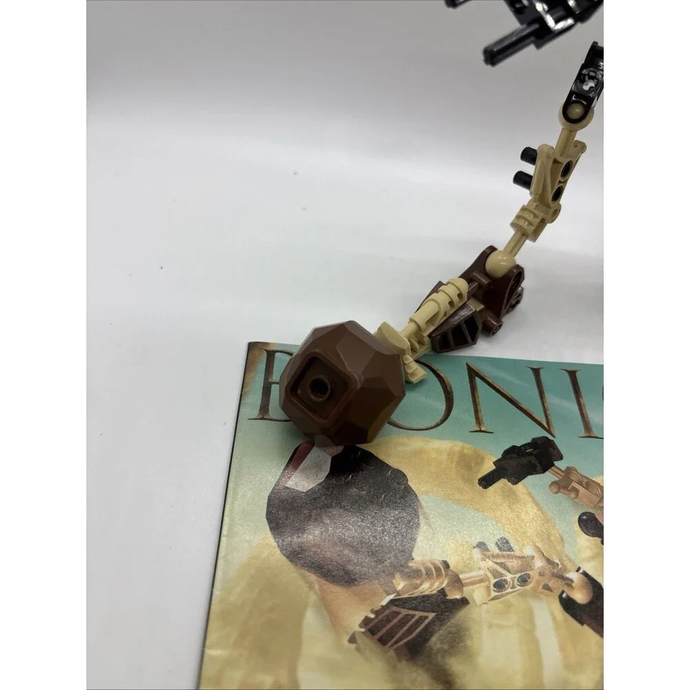LEGO BIONICLE: Pohatu (8531) Complete  and instructions